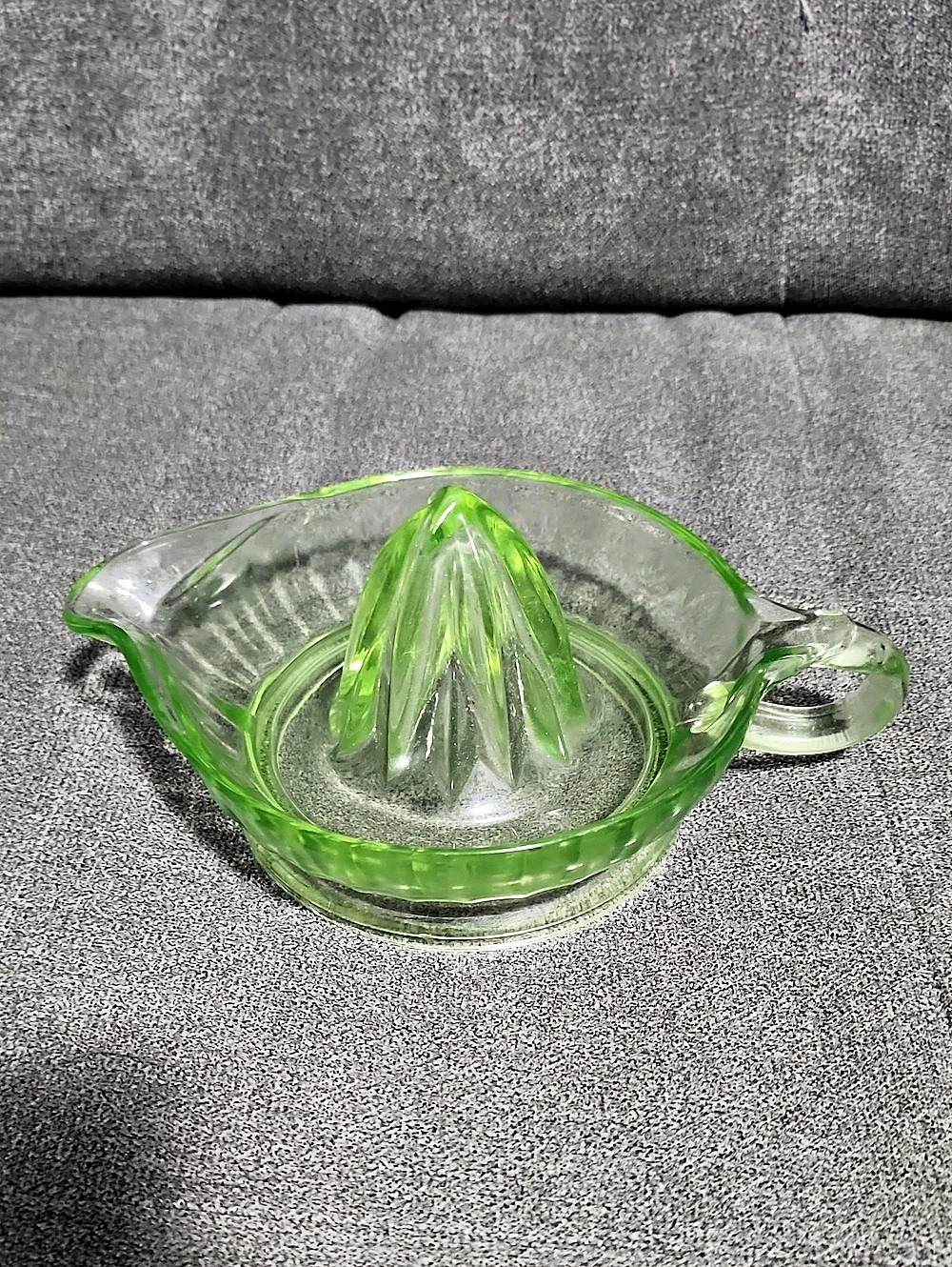 Urainum Glass Citrus Juicer Reamer